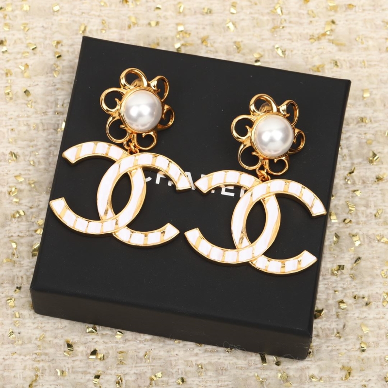 Ch**el earrings